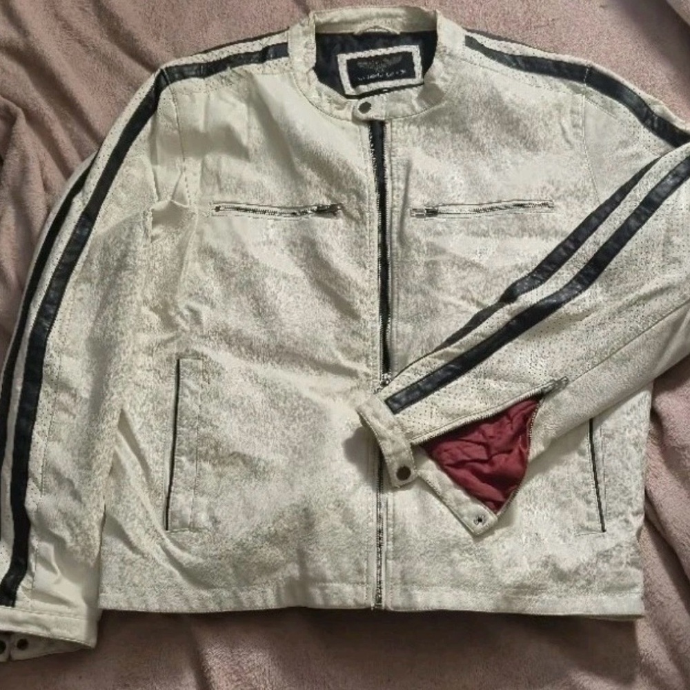 Wilsons Leather White Jacket with Black Racing Stripes Women’s XL